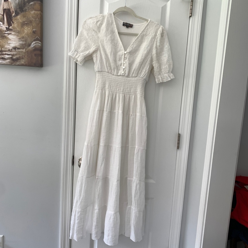 J.Slee White Floral Embroidered Smocked Maxi Dress Petite Small Boho‎ Summer